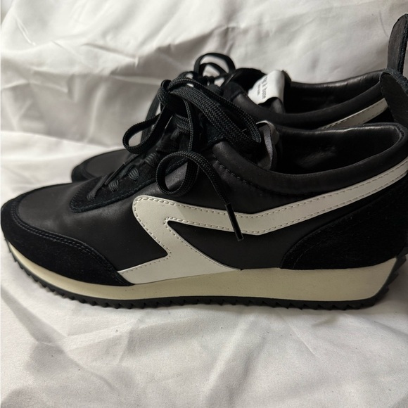 rag & bone Shoes - Rag & Bone Women’s “New”Retro Runner Lace up Sneaker W/Size 10